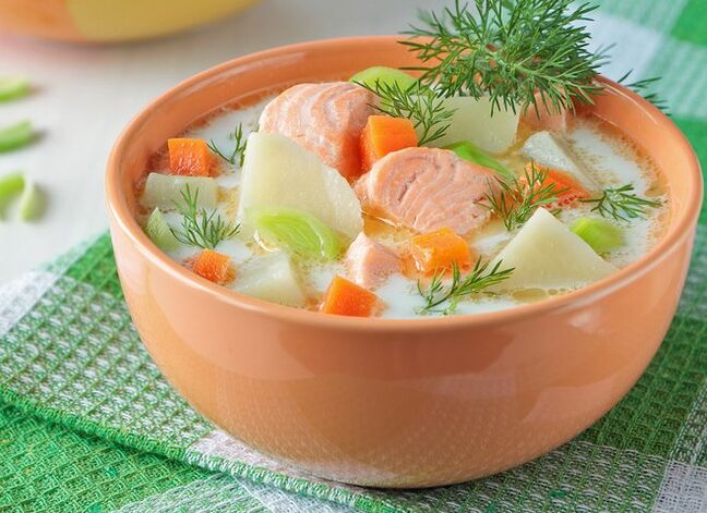 Norwegian salmon soup for people losing weight on the Dukan diet during the Replacement or Fixed phase